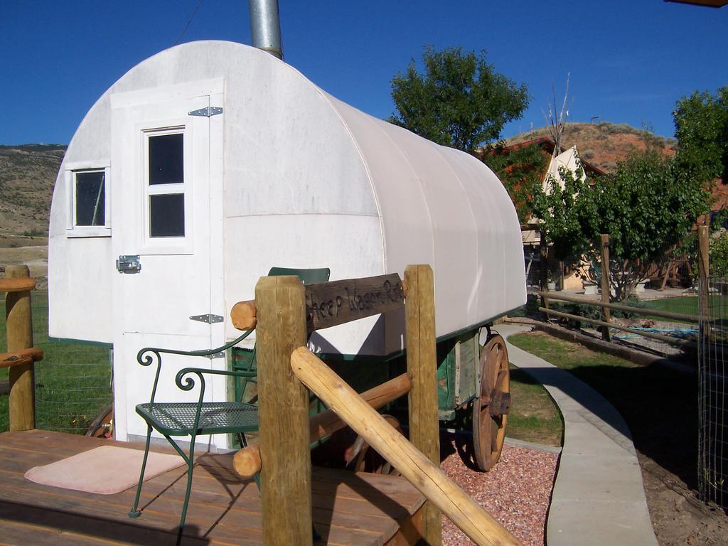 K3 Guest Ranch Hotel Cody Exterior photo