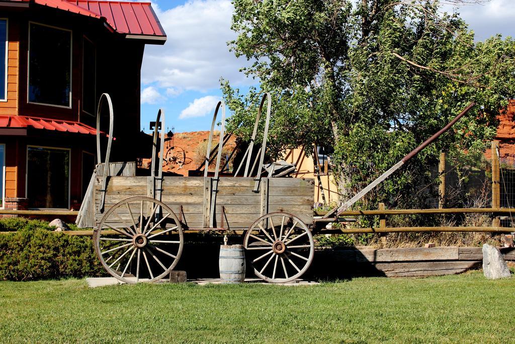 K3 Guest Ranch Hotel Cody Exterior photo